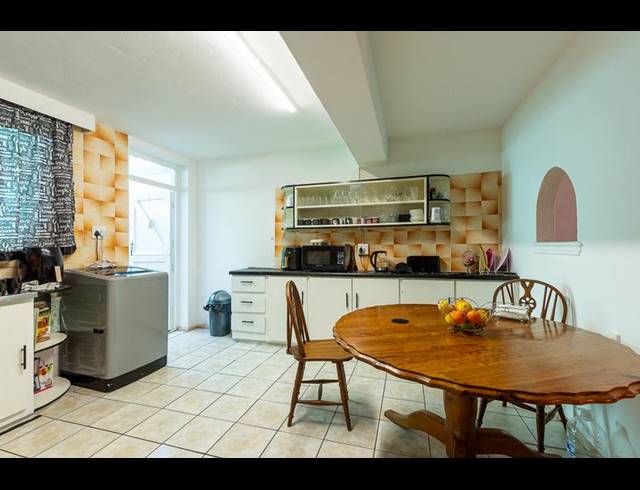 3 BEDROOM HOUSE FOR SALE IN WESTRIDGE